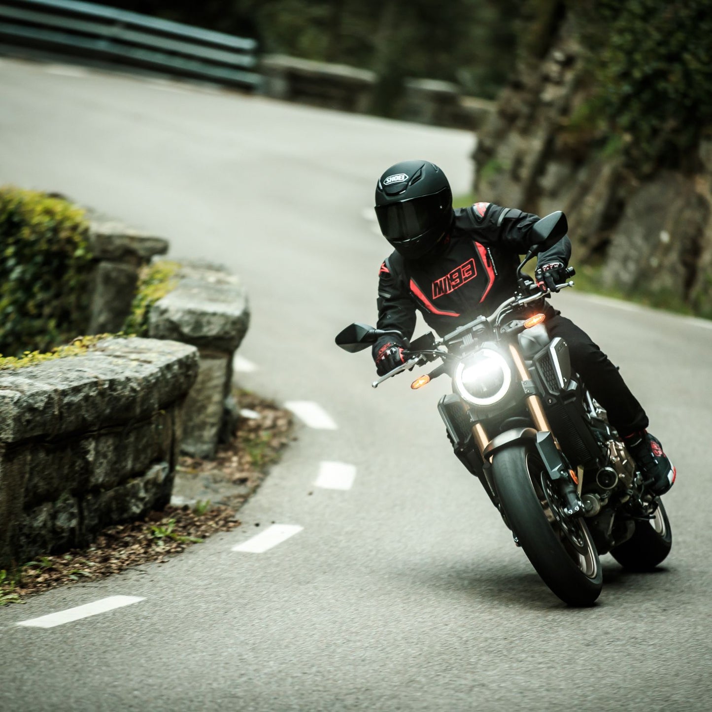 SHOEI - RF-1400 - BLACK
