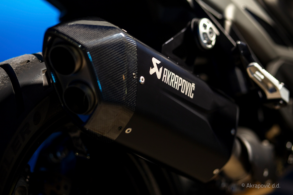 Akrapovic - S-B13SO4-HJGTBL - Slip-On Line Muffler - Titanium - Black - BMW R 1300 GS