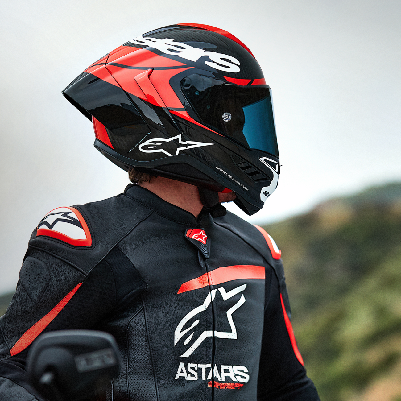 Alpinestars - Supertech R10 Helmet - Element - Carbon/Red/White