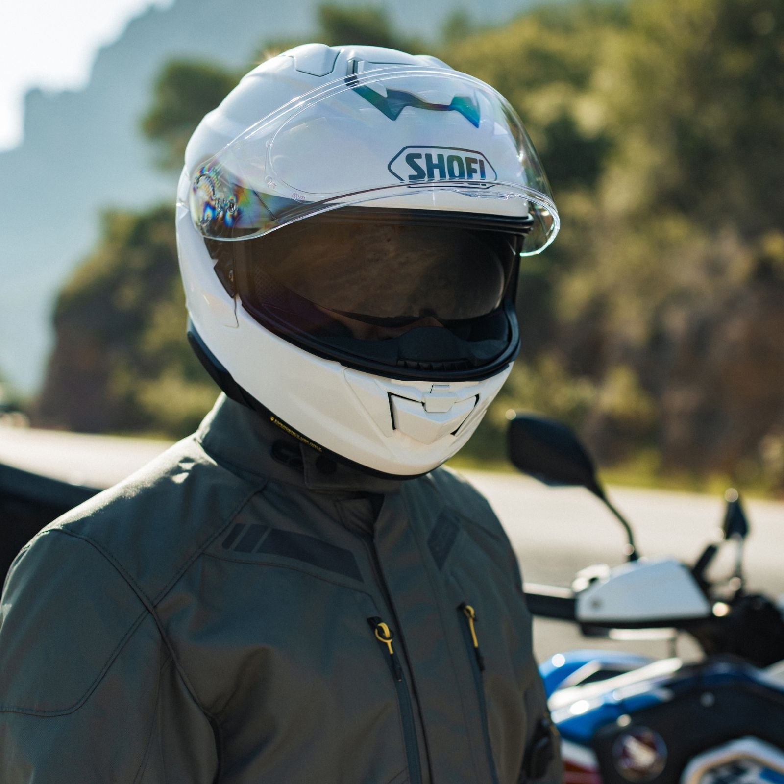 home riding gear closeout shoei gt-air helmet solid SHOEI - GT-Air 3