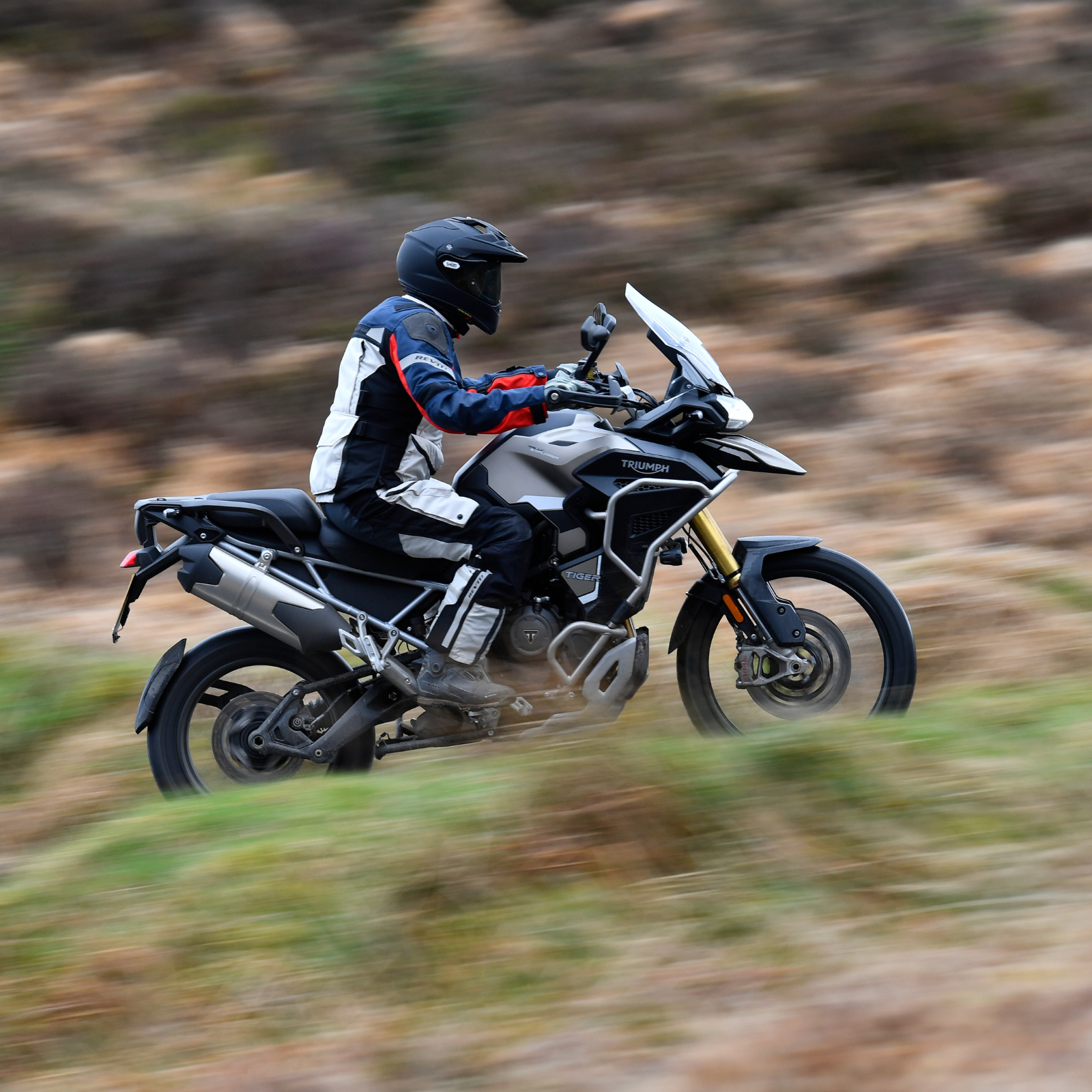 SHOEI - Hornet X2 SHOEI - Hornet X2
